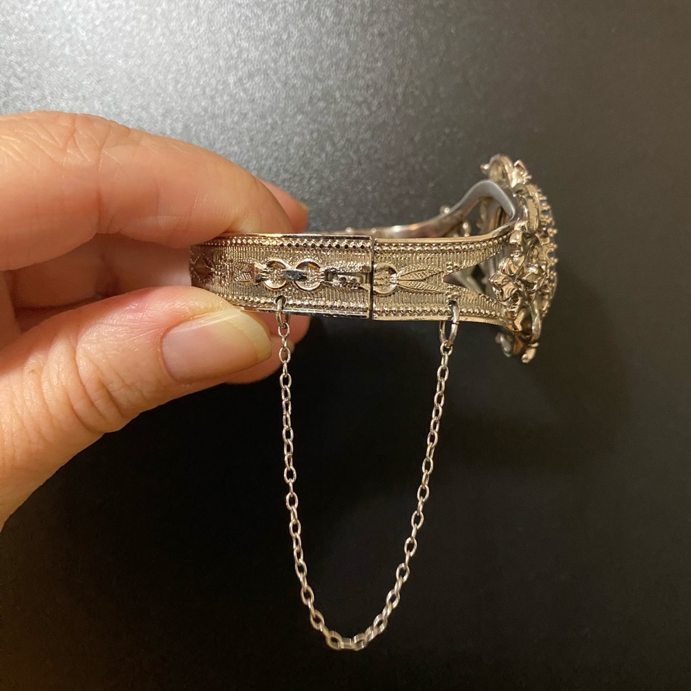 Whiting and Davis Co Vintage “Victorian Revival” Silver and Blue Cameo Bracelet - Picture 2 of 5